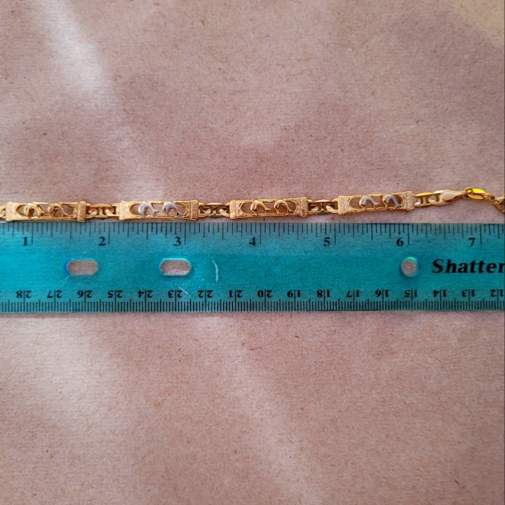 Bracelet